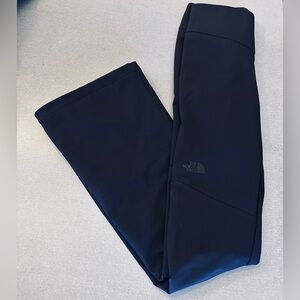 The North Face Women's Snoga Pant, black size 12 ski pant, new with tags.
